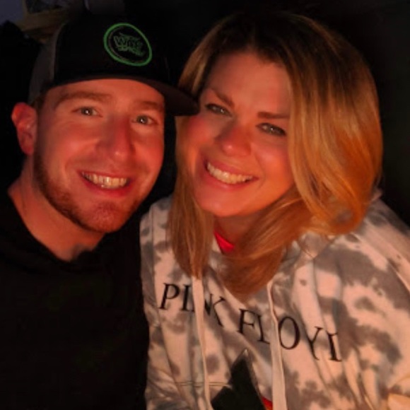 Meet your Posher, Casey - Picture 1 of 1